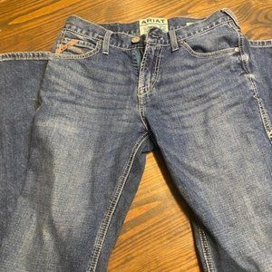 Ariat Mens Slim Straight Leg M7